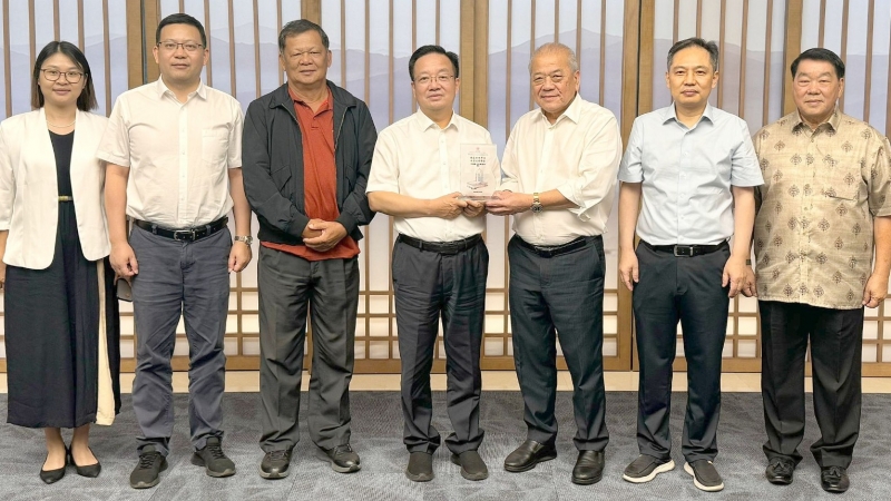 吴添泉：随着新鲜果王数月后出口马中将正式开启全新方位“榴梿外交”